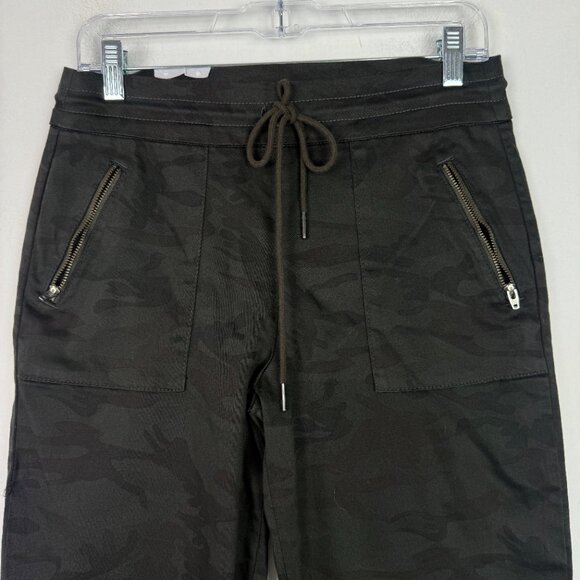 NWT Evereve Level 99 Midnight Camo Utility Jogger Pants Size Medium M $128 NEW - Picture 3 of 12